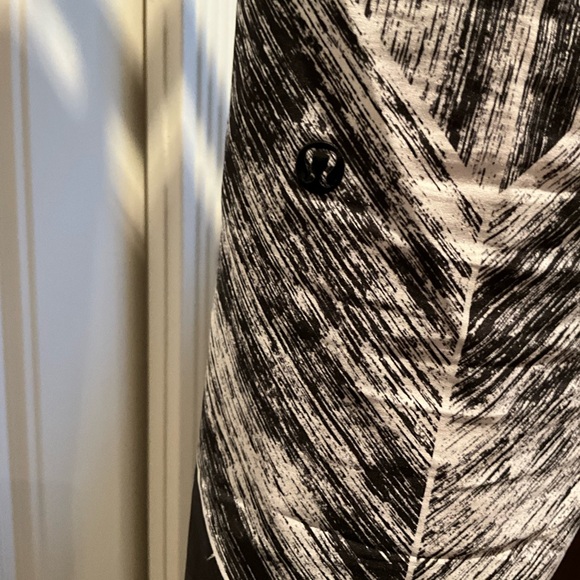 Lululemon Namaskar II Lightweight Elastic Waist Pants in Heatwave White - Picture 3 of 4